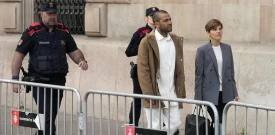 西媒:阿尔维斯要求对性侵受害者进行新的心理评估,被法院驳回