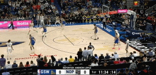 有点蒙?!勇士对阵多主力缺阵的鹈鹕 上来就被对手轰出7-0!