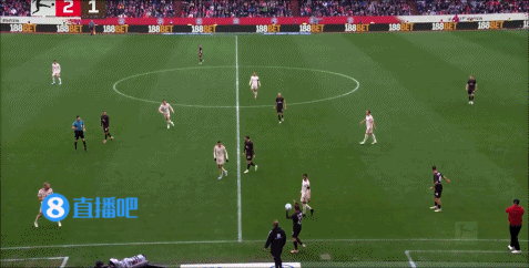 萨内本赛季各项赛事已打进11球,超越上赛季各项赛事10球总进球数